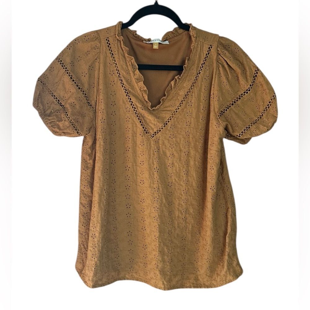 DownEast Golden-Brown Eyelet Blouse Top. Elastic Sleeves. Size Small. Autumn